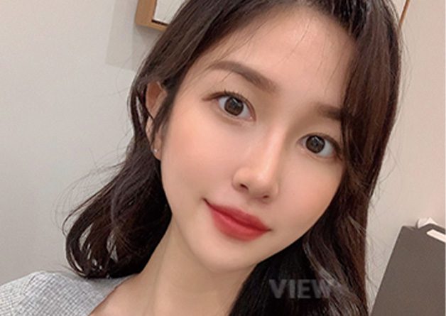 [Facial Contouring / Fat Graft / Thread Lift] Now I take more pictures with my back camera