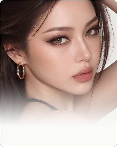 Model with a refined, upward-angled outer eye line after a Fox Eyes Lift