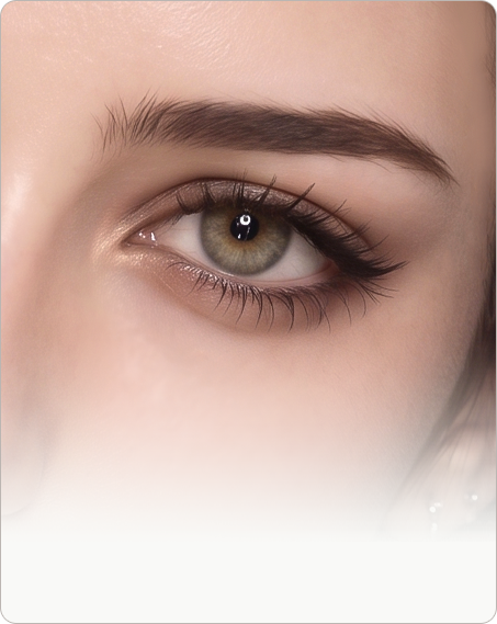 Close-up of an eye with the natural double eyelid line preserved in a Fox Eyes Lift